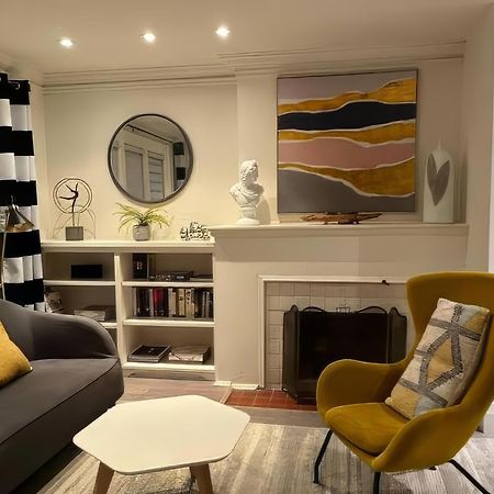 Double Bedroom On Up Or 3 Bedrooms In Basement Near Eglinton Subway Station Торонто Экстерьер фото