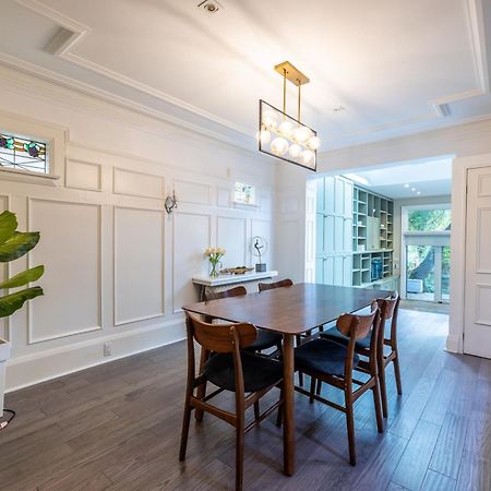 Double Bedroom On Up Or 3 Bedrooms In Basement Near Eglinton Subway Station Торонто Экстерьер фото