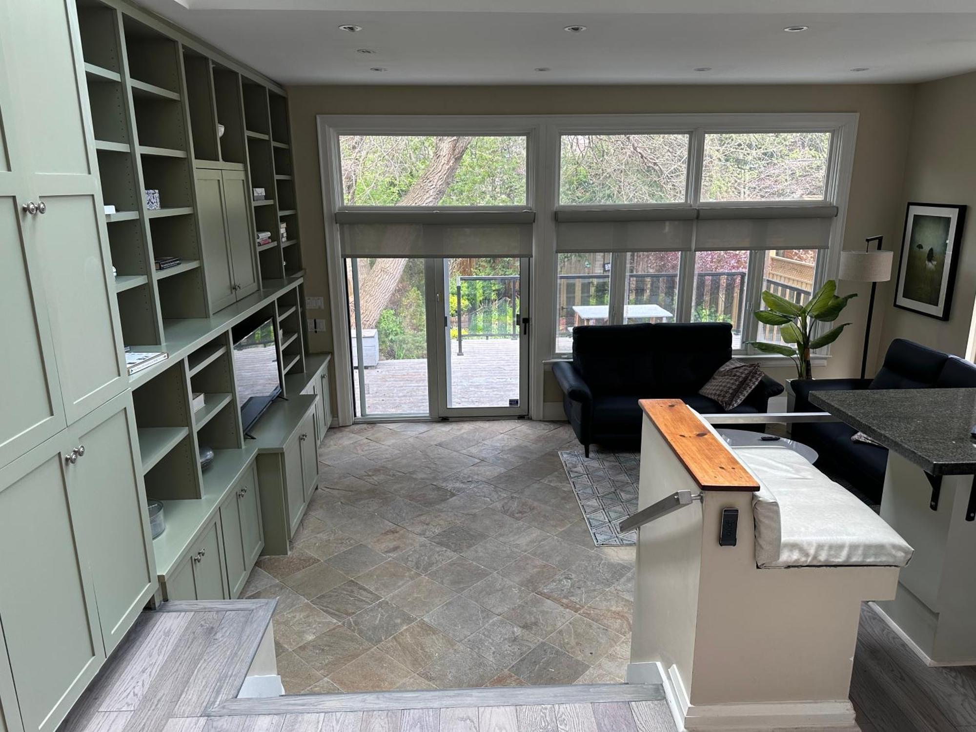 Double Bedroom On Up Or 3 Bedrooms In Basement Near Eglinton Subway Station Торонто Экстерьер фото